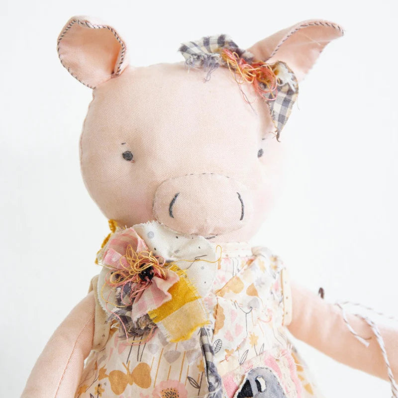 Little Piggy Pat Hutch Studio